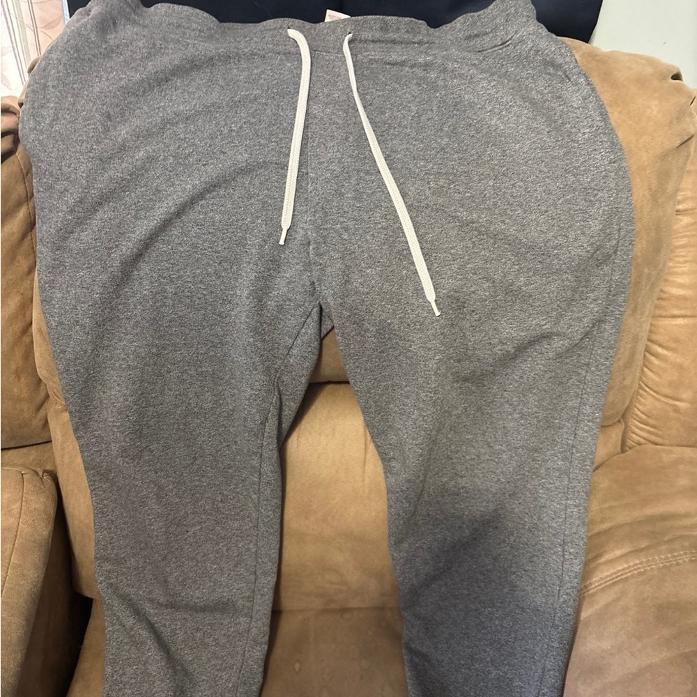 Arizona Jeans Co. sweatpants with draw string and cuffed ankles size large